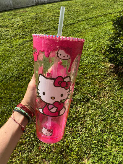 snowglobe tumbler goteo.Hello kitty